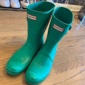 Hunter short rain boots